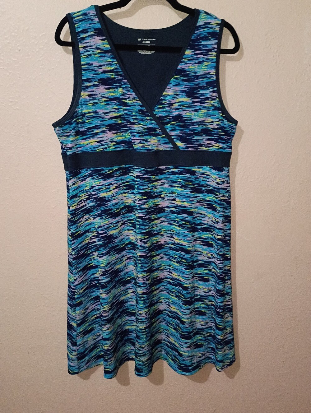 Tekgear Size XXL Sleeveless V-Neck Athletic Dress in Blue Multi